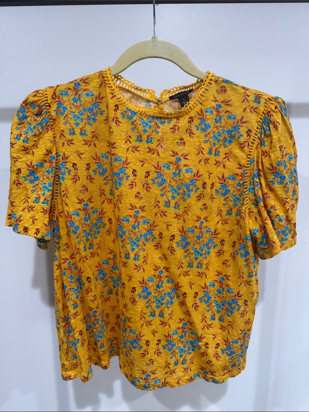 Ann Taylor Mustard Yellow Linen Floral Puff-Sleeve Women's Top
